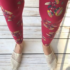 LuLaRoe TC Leggings! Perfect for fall. Burgundy~